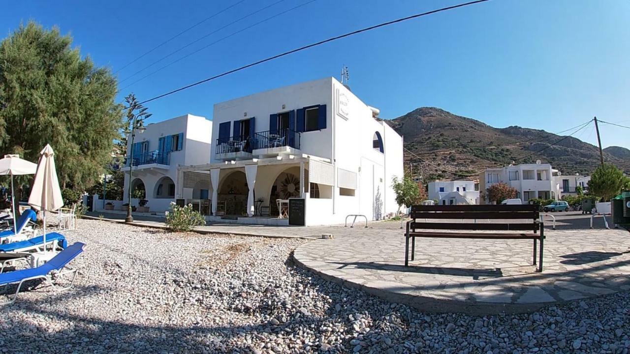 Livadia  Pavlos Rooms מראה חיצוני תמונה
