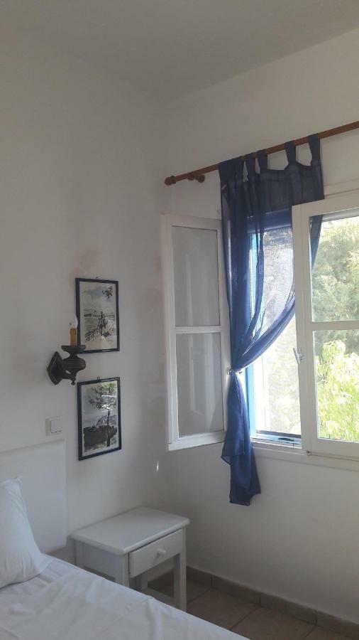 Livadia  Pavlos Rooms מראה חיצוני תמונה